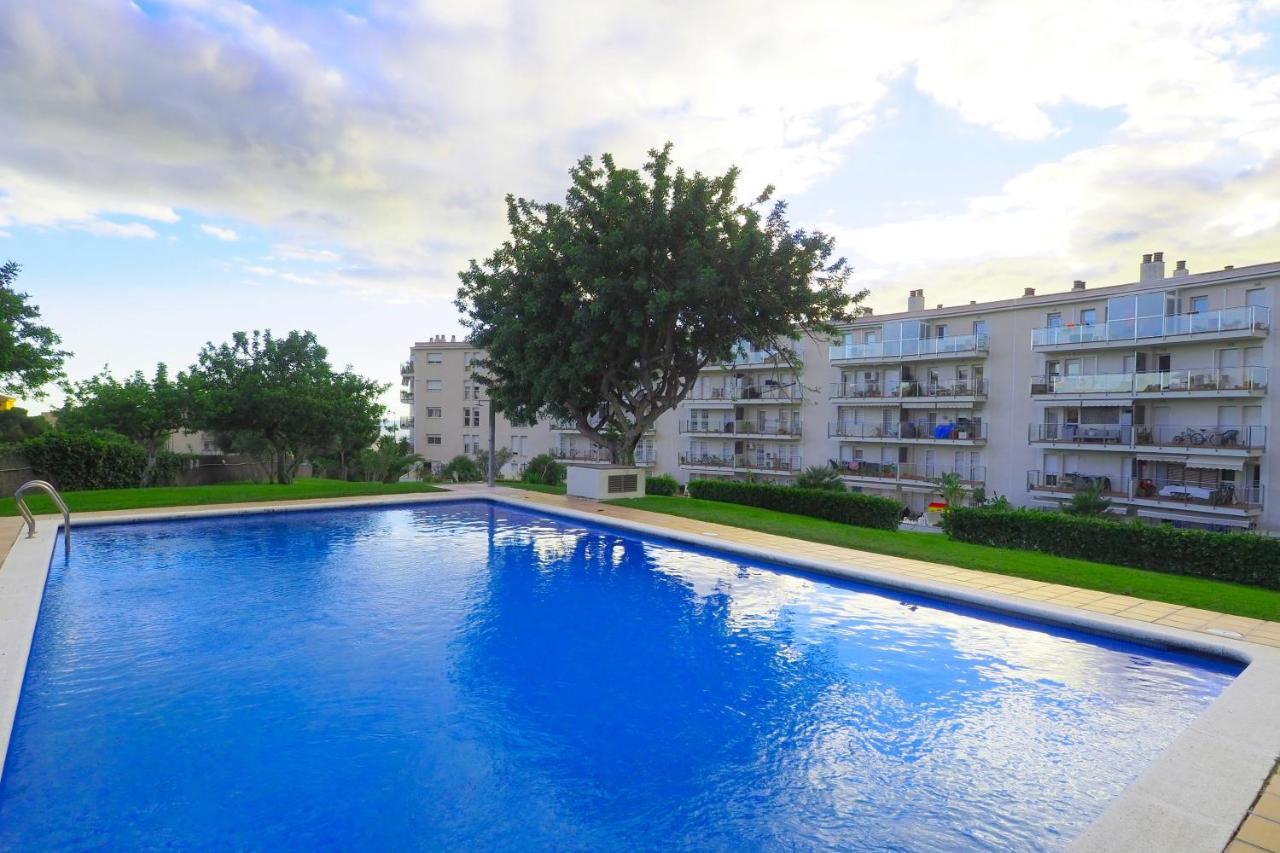 Molins Apartment By Hello Homes Sitges Exterior foto